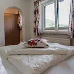 Unterwoetzlhof بيت ضيافة 4*